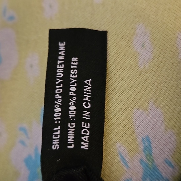 CROSSI Black Chain Link Quilted Faux Leather Hand Crossbody Bag NWOT - Picture 9 of 9